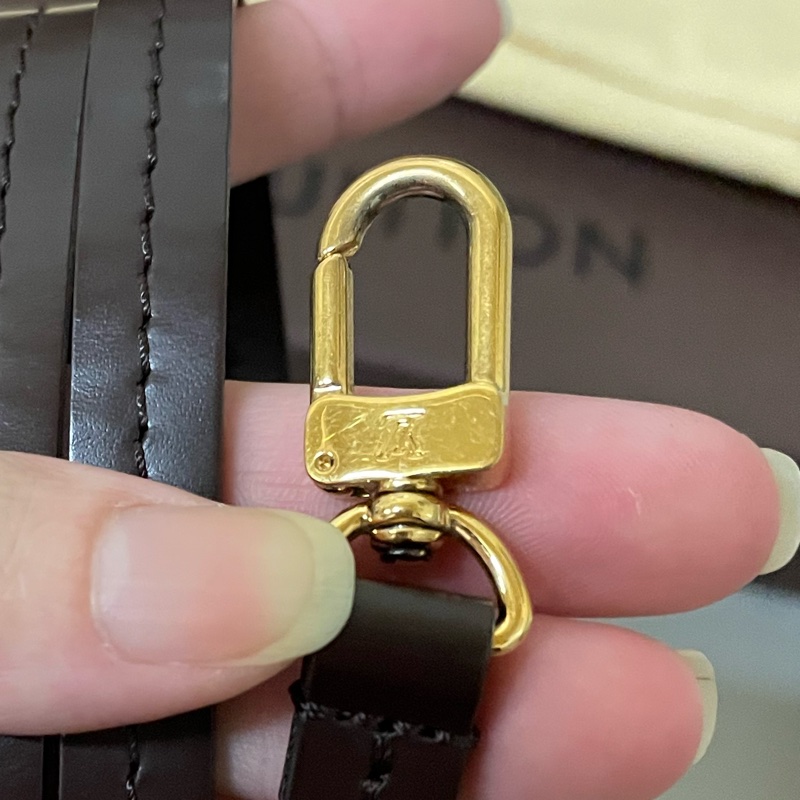 Lv 棋格盤2用斜背包（金屬短鏈肩背/皮帶斜背）N41129-19