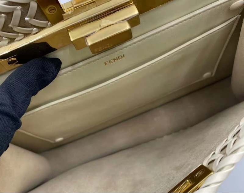 全新fendi peekaboo白色编织款 22年购买,闲置成色,大全套-3