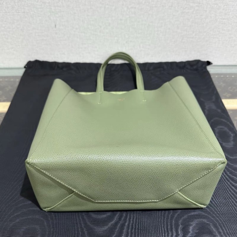 CELINE 綠色金扣水桶tote手提斜背包22*28*9 98新配件:盒子塵袋-3
