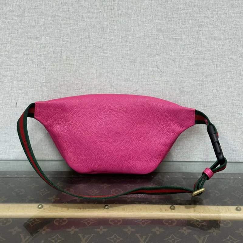 GUCCI 枚紅色金扣logo腰包胸包 98新27*13-5