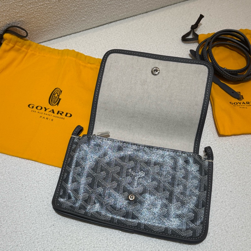 灰色GOYARD PLUMET 圖騰手工繪製Mini斜背WOC信封包-1