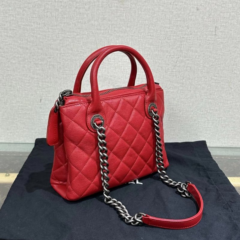 CHANEL 红銀菱格紋手提肩背包23*16*8 98新配件塵袋保卡-1