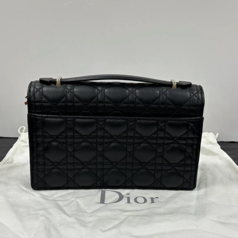 DIOR 黑色金扣My Dior藤格紋羊皮翻蓋肩背斜背包24*16*5 99新配件:盒子塵袋卡册購證-5