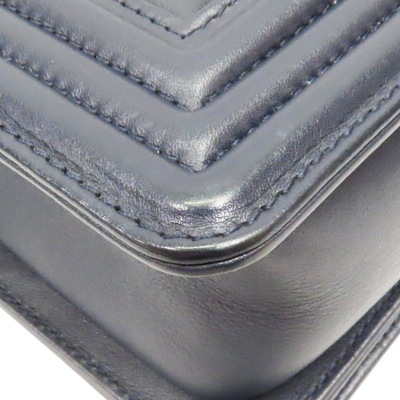 藍色 山型壓紋 牛皮 Boy 20 鍊帶 肩背包 銀扣 A67085-11