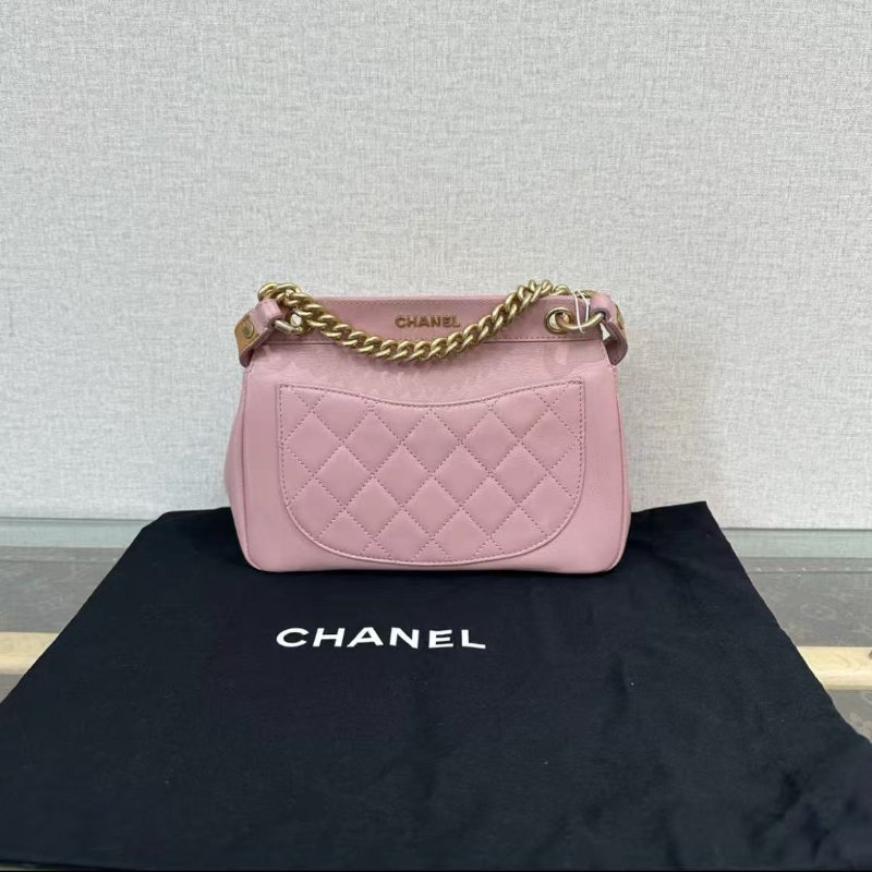CHANEL 粉金牛皮郵差包 21*17*6 99新 配件塵袋購證保卡-2