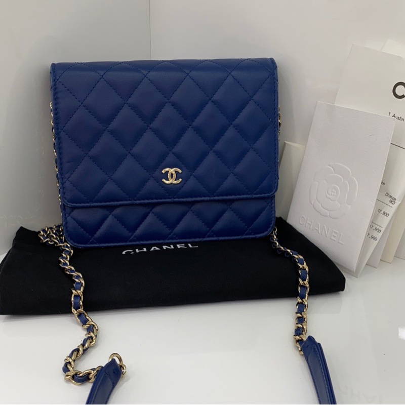 Chanel香奈兒 直式版方胖子woc深藍色，24開，輕微使用痕跡，內裡乾淨-1