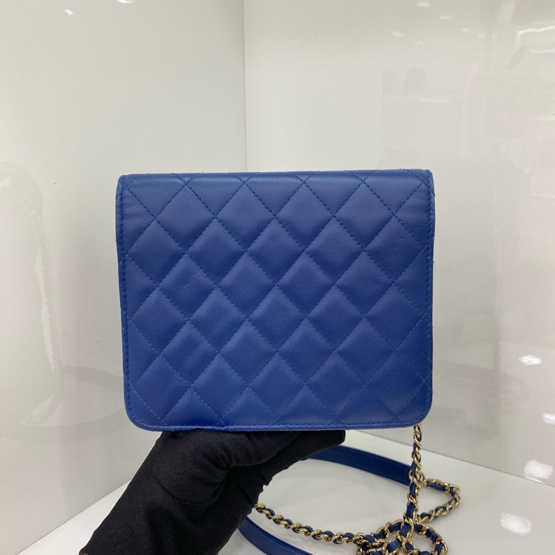 Chanel香奈兒 直式版方胖子woc深藍色，24開，輕微使用痕跡，內裡乾淨-8