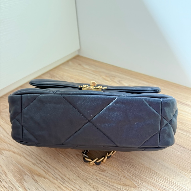 CHANEL 19 口蓋包 菱格紋 手提 肩背包 深藍19包 26CM 原廠盒子/防塵袋-2