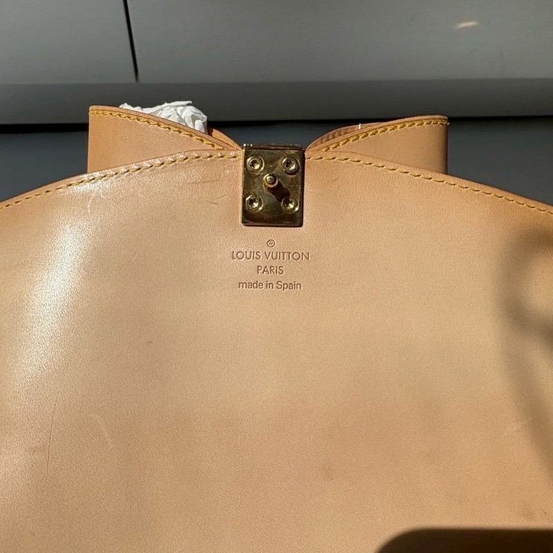 LV 限量原花櫻花公主提包-19