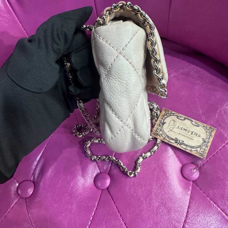 Chanel 迷你奶白鏈條包/王吉娜古董精品-2
