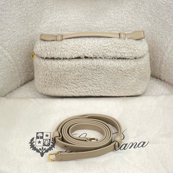 loro piana 24秋冬新款毛毛lp19 專賣店超難買要配貨 秋冬背很特別-0