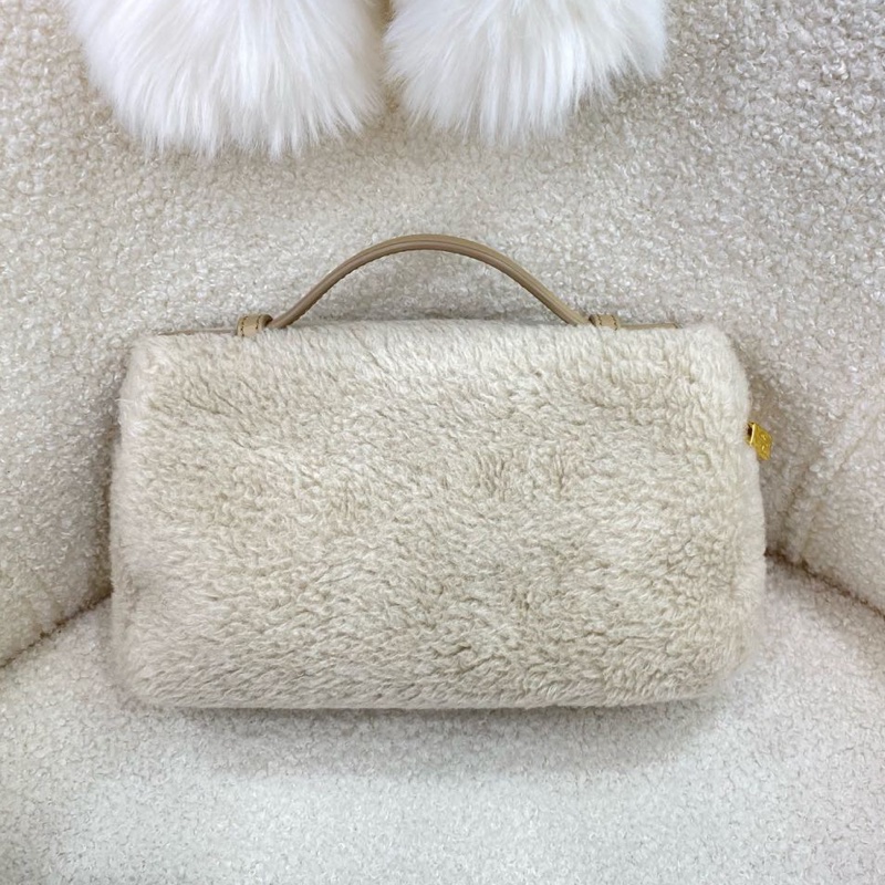 loro piana 24秋冬新款毛毛lp19 專賣店超難買要配貨 秋冬背很特別-2