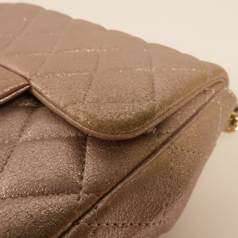 CHANEL 羊皮皮革Mini Classic 17金扣肩背袋-15