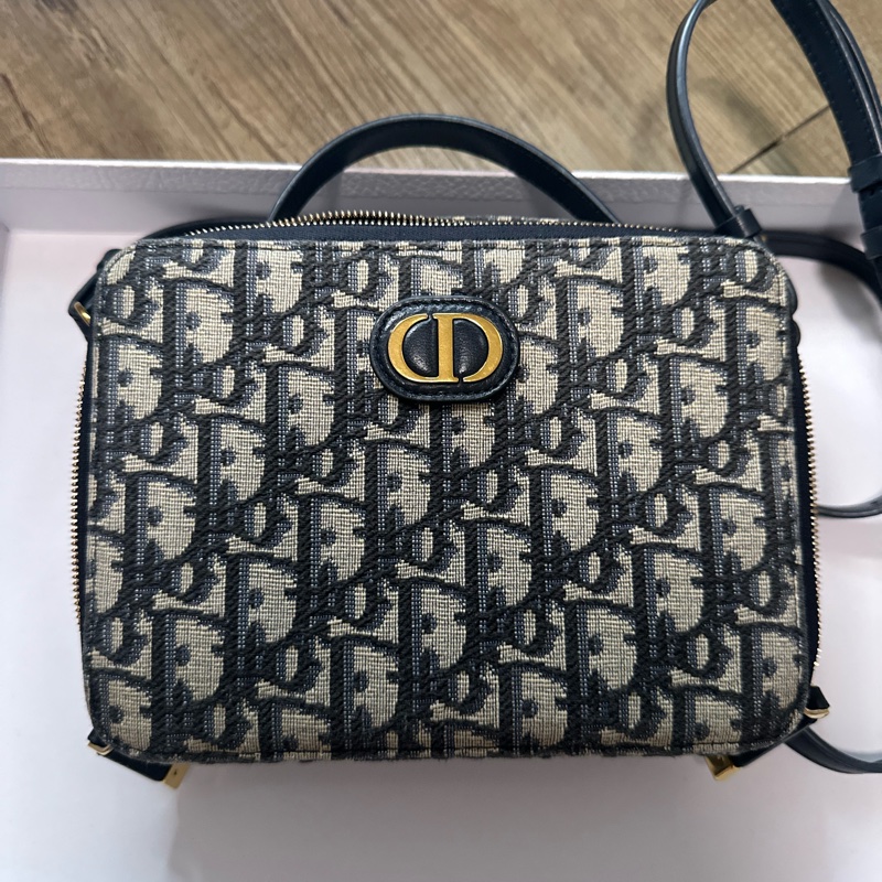 30MONTAIGNE POUCH CANVAS方型手提肩背包-5