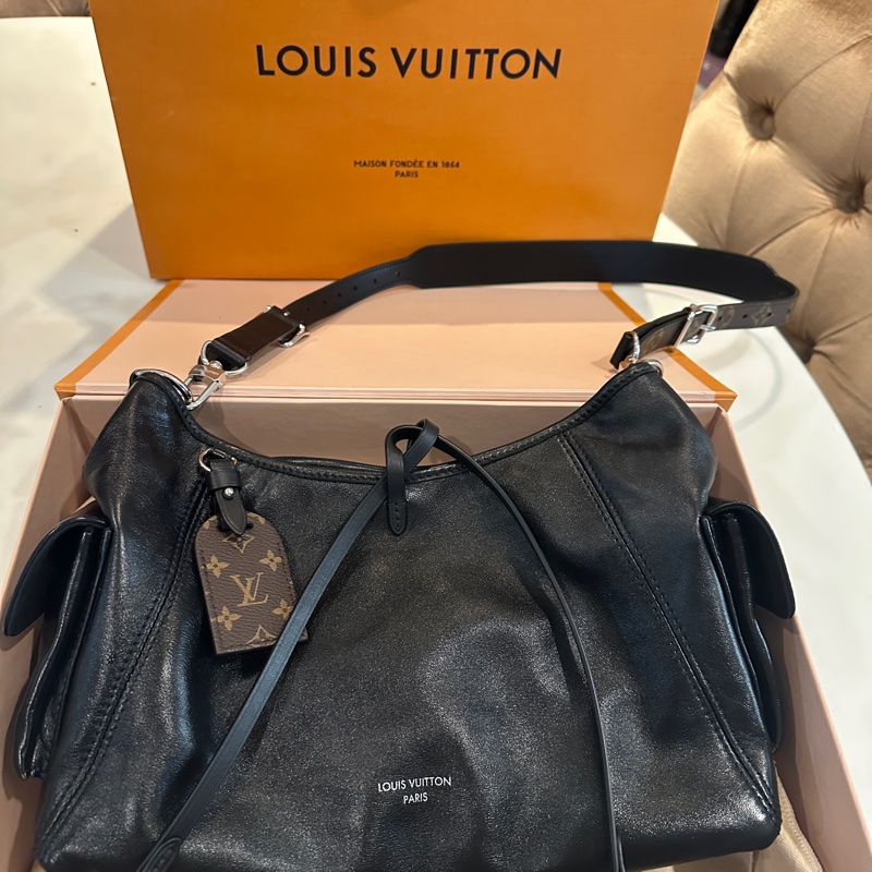 Louis Vuitton LV CarryAll cargo vibe PM 黑武士-5