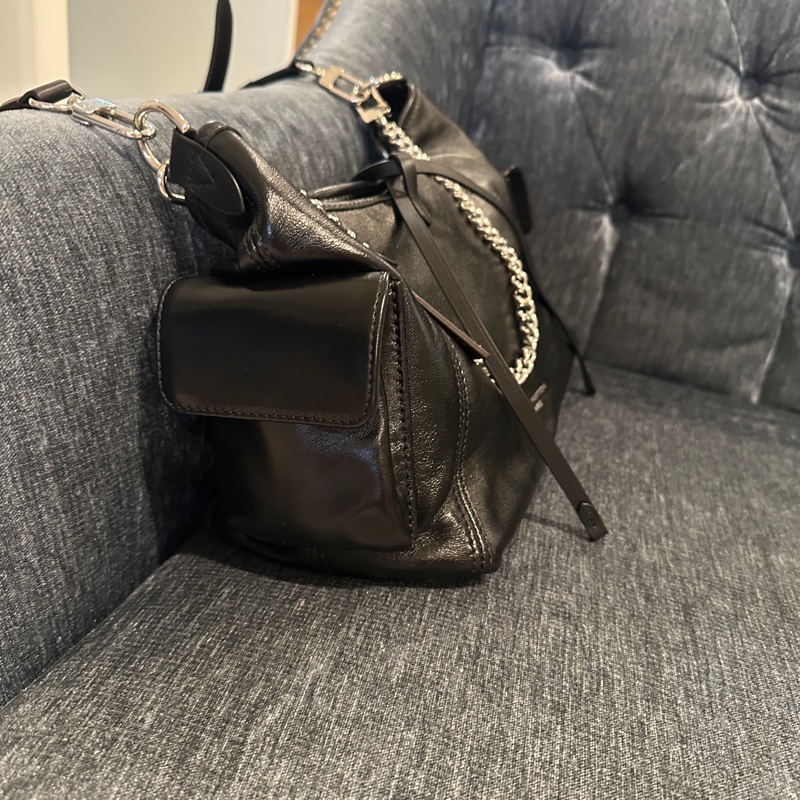 Louis Vuitton LV CarryAll cargo vibe PM 黑武士-24