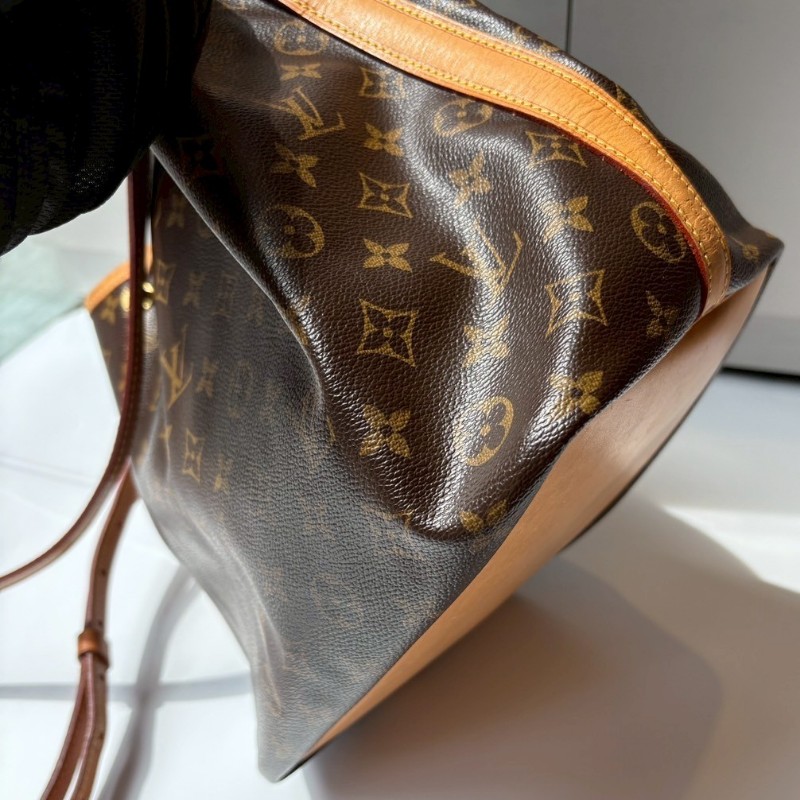 LV 老花小號水桶包-6