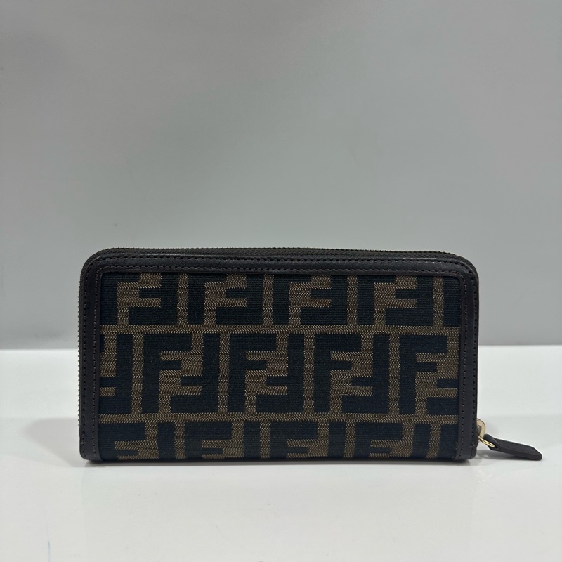 fendi 8m0024 深咖啡老花拉鍊長夾-0