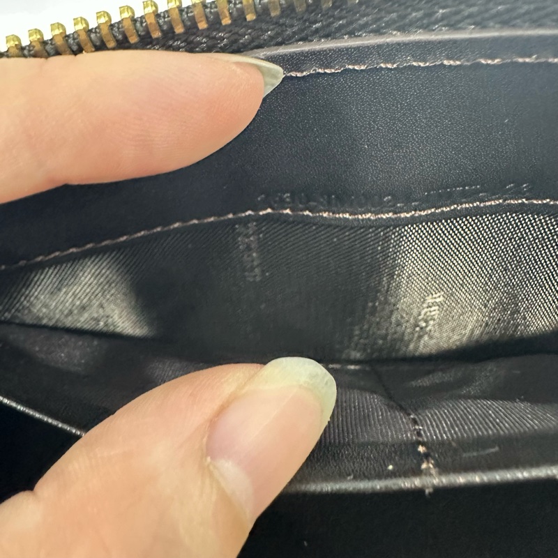 fendi 8m0024 深咖啡老花拉鍊長夾-16