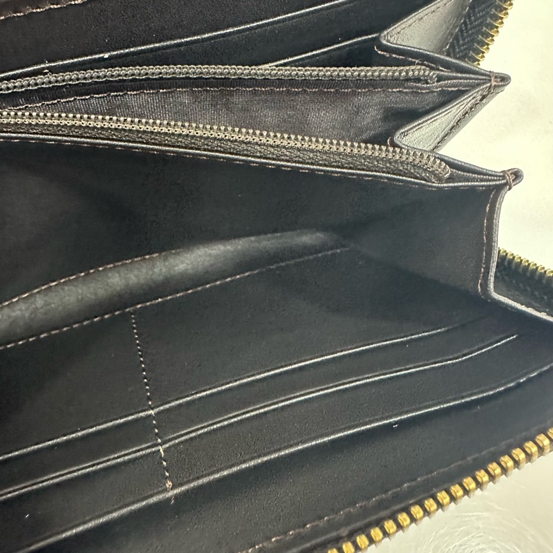 fendi 8m0024 深咖啡老花拉鍊長夾-21