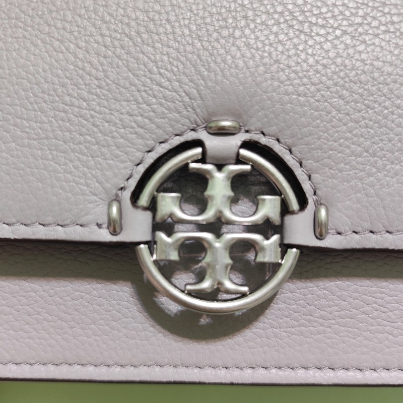 TB Toryburch MILLER 專櫃款 可拆帶皮革手拿/斜背包(淺灰)小款 全新-10