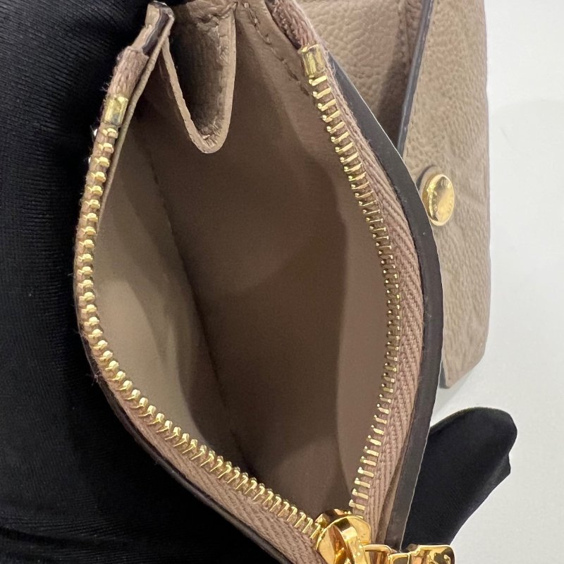 LV M69800/晶片款 斑鳩灰老花壓紋三折短夾-6
