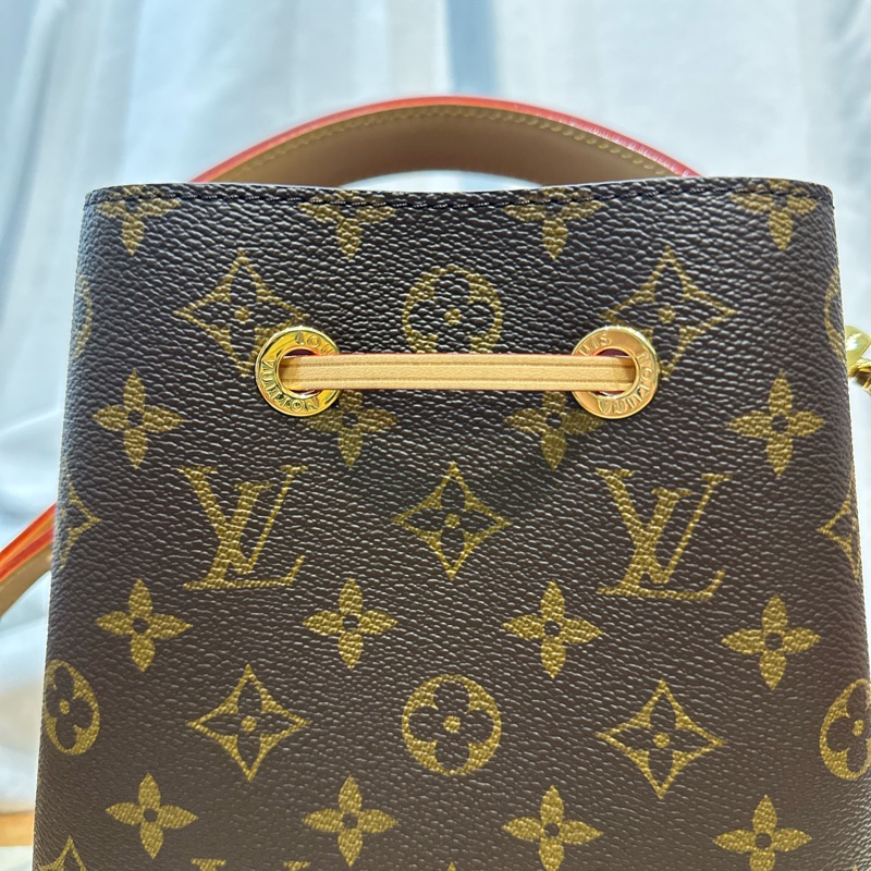 LV NEONOE BB-15