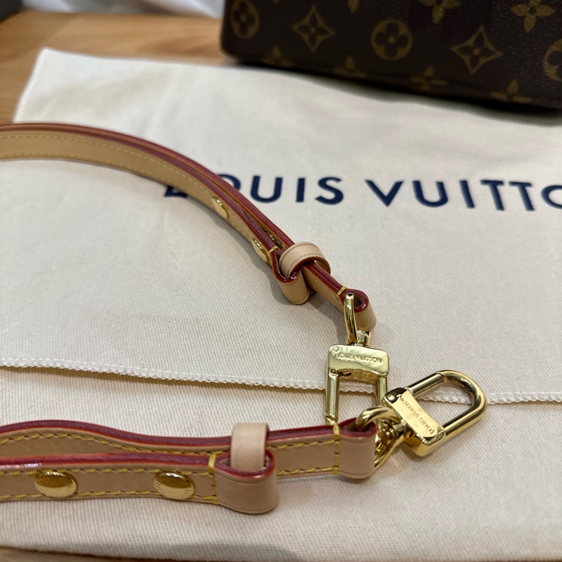LV NEONOE BB-17