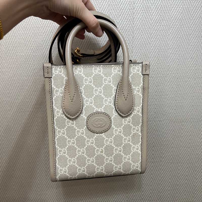 Gucci 燕麥PVC燕麥牛皮霧金釦手提斜背mini琴譜包-0