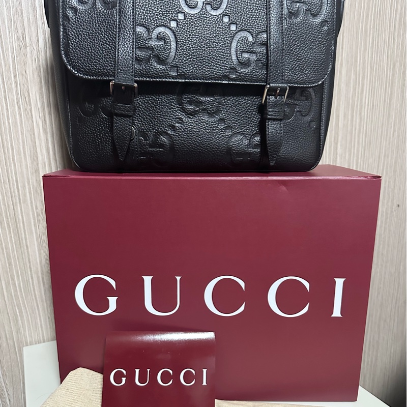 GUCCI Jumbo GG 760234黑色壓紋皮革側肩背郵差包-2