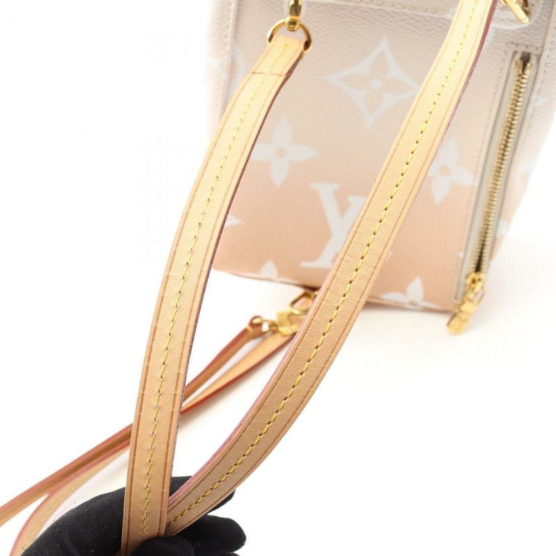 Louis Vuitton Tiny Backpack by the Pool，M45764，塗佈帆布和皮革 Monogram Giant，女款，灰棕色-6