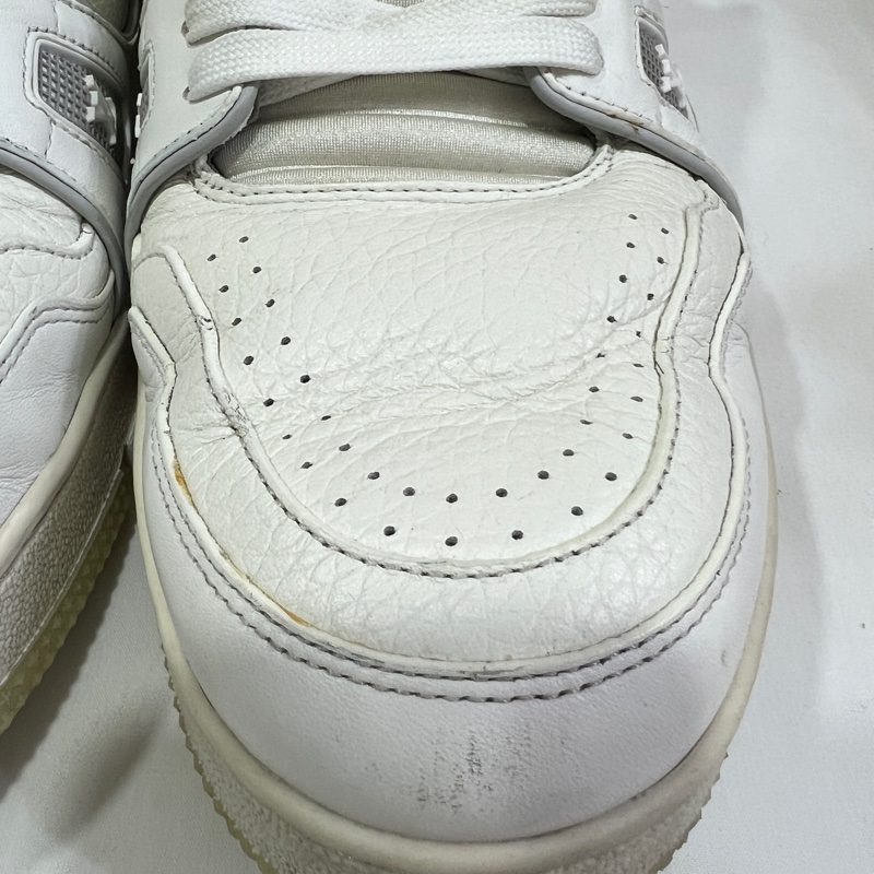 LV trainer 白色水泥灰 UK9-17