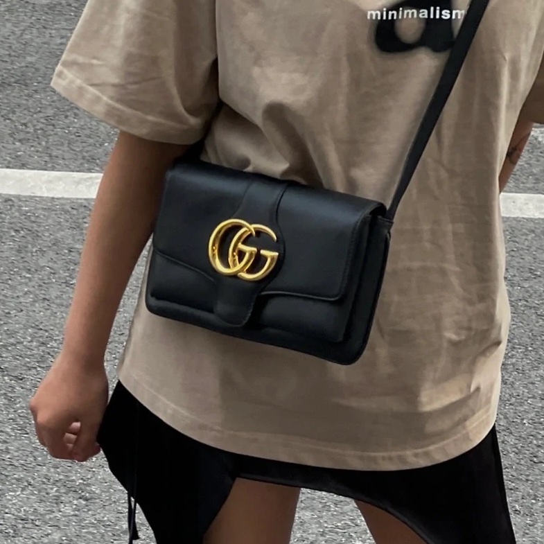 98新🌟Gucci黑金全皮Aril系列大logo單肩斜挎包-0
