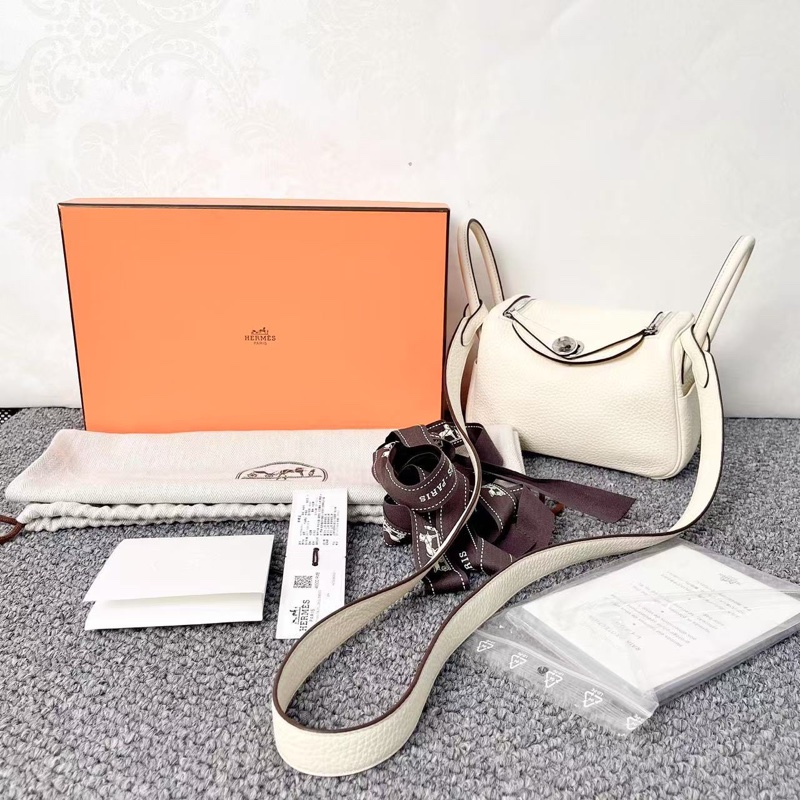 大全配🈶️購證❤️ 愛馬仕 #奶油白 銀扣 #mini #lindy #hermes-15