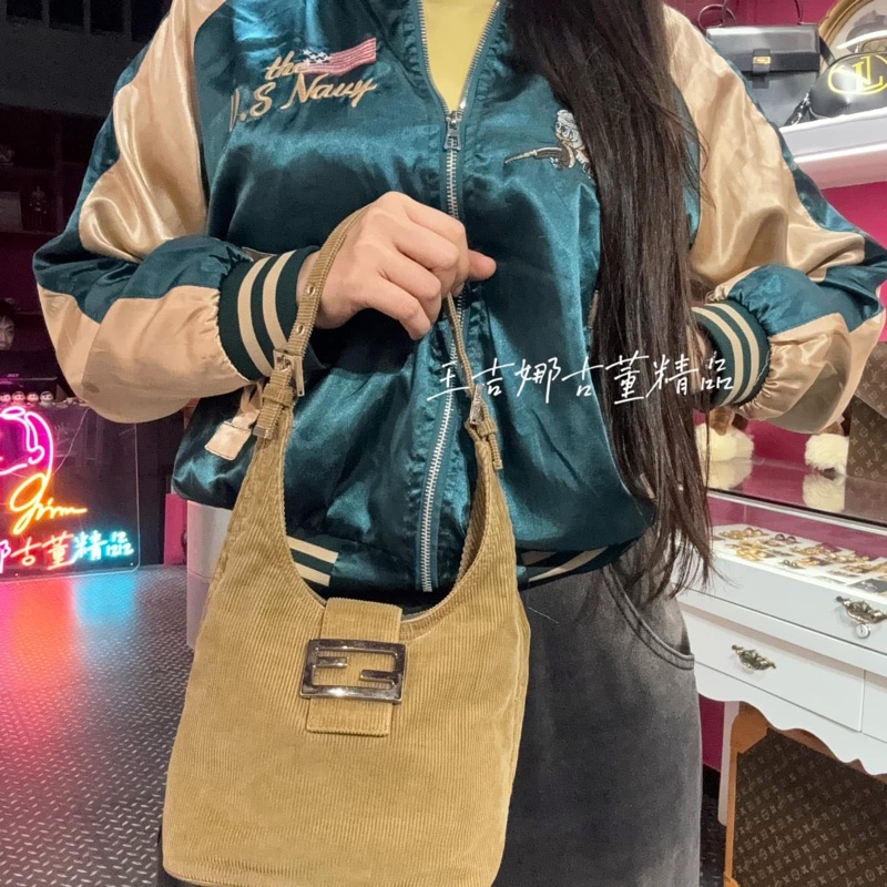 Fendi 燈芯絨肩背包/王吉娜古董精品-2