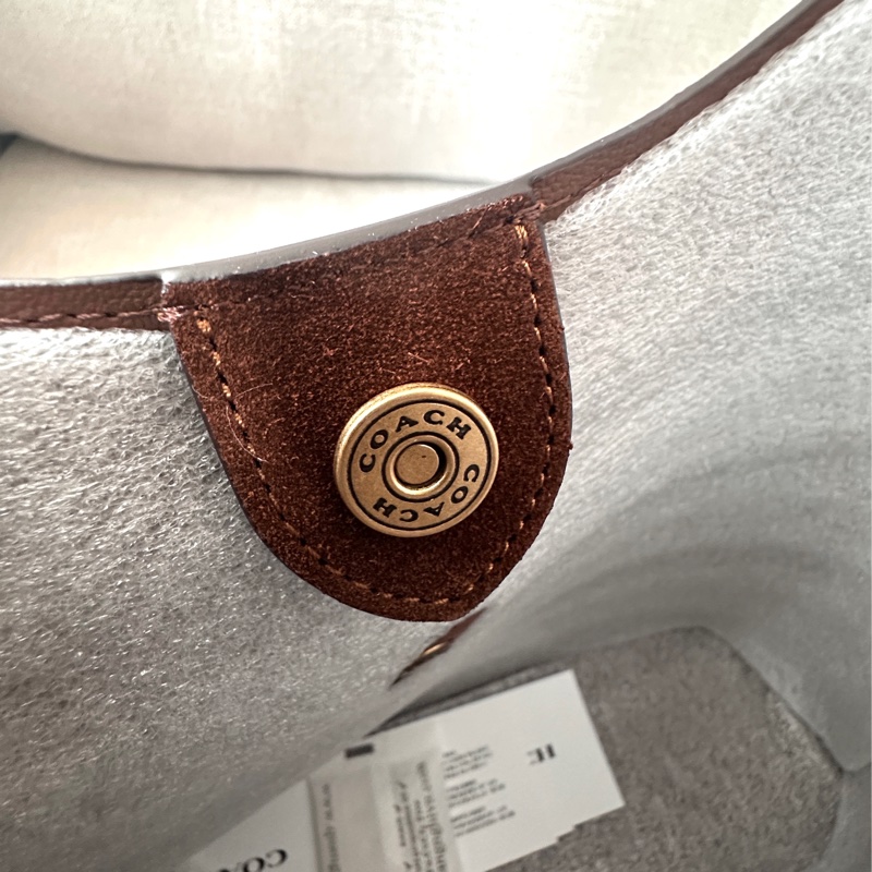 Coach BROOKLYN 28 麂皮 布魯克林 （2025秋冬新色）台灣購證-3