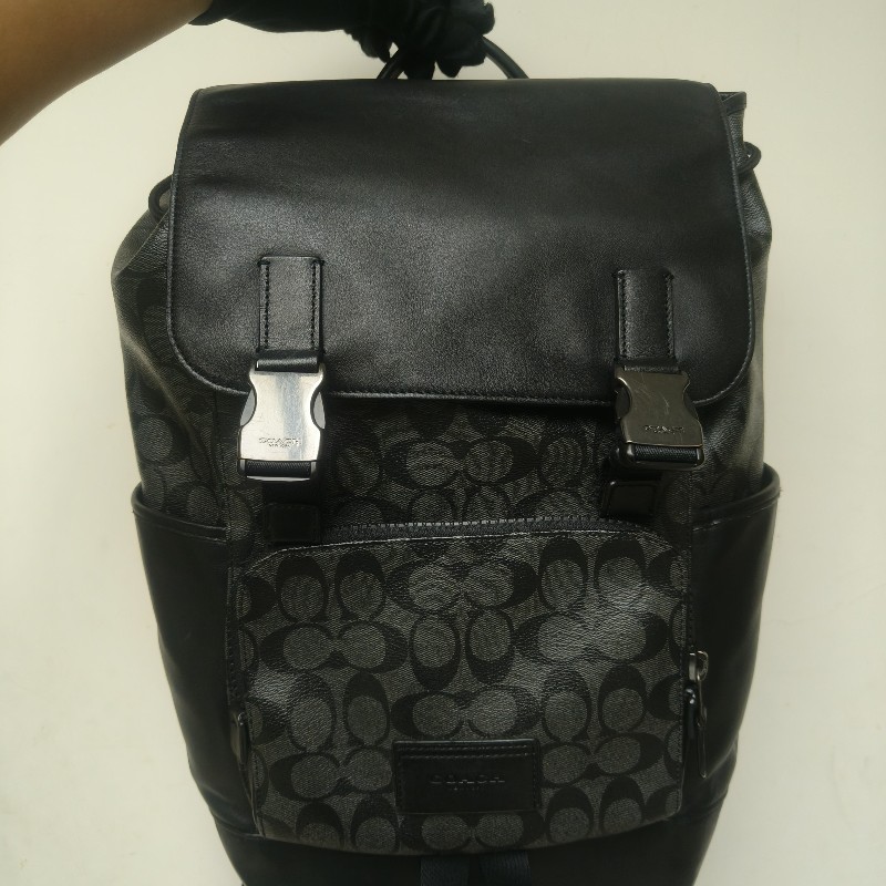 來囉‼️來囉‼️雙11優惠上車囉🚒超狂降價只到11/11🎁㊣✨COACH✨蔻馳 黑色 老花 皮革 掀蓋 抽繩 後背包/二手包/二手精品🌳二手樹屋🌳-1