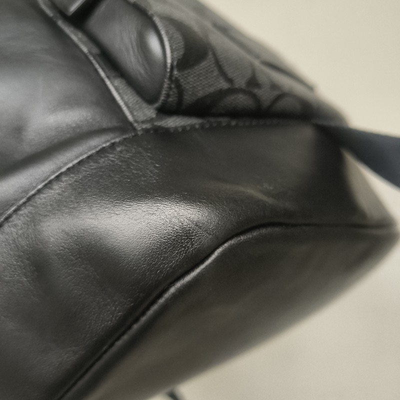 來囉‼️來囉‼️雙11優惠上車囉🚒超狂降價只到11/11🎁㊣✨COACH✨蔻馳 黑色 老花 皮革 掀蓋 抽繩 後背包/二手包/二手精品🌳二手樹屋🌳-6