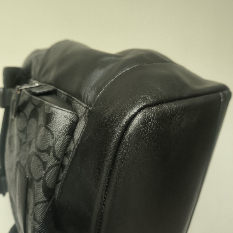 來囉‼️來囉‼️雙11優惠上車囉🚒超狂降價只到11/11🎁㊣✨COACH✨蔻馳 黑色 老花 皮革 掀蓋 抽繩 後背包/二手包/二手精品🌳二手樹屋🌳-8