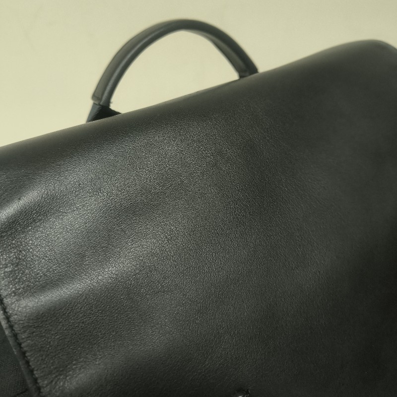 來囉‼️來囉‼️雙11優惠上車囉🚒超狂降價只到11/11🎁㊣✨COACH✨蔻馳 黑色 老花 皮革 掀蓋 抽繩 後背包/二手包/二手精品🌳二手樹屋🌳-16