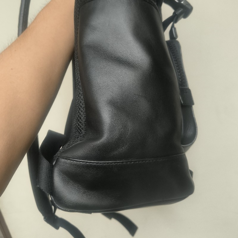 來囉‼️來囉‼️雙11優惠上車囉🚒超狂降價只到11/11🎁㊣✨COACH✨蔻馳 黑色 老花 皮革 掀蓋 抽繩 後背包/二手包/二手精品🌳二手樹屋🌳-24