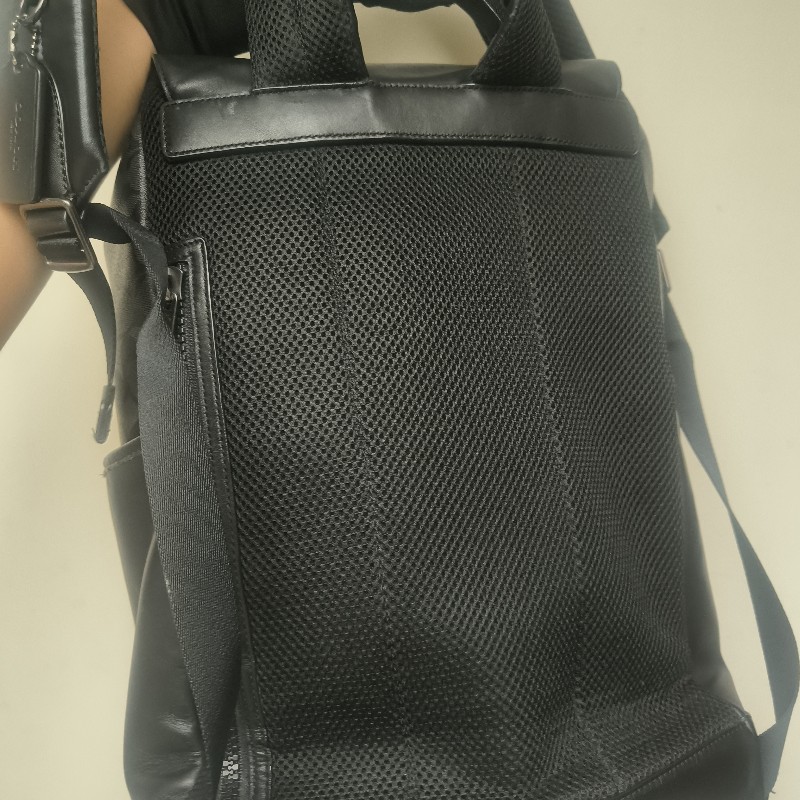 來囉‼️來囉‼️雙11優惠上車囉🚒超狂降價只到11/11🎁㊣✨COACH✨蔻馳 黑色 老花 皮革 掀蓋 抽繩 後背包/二手包/二手精品🌳二手樹屋🌳-28