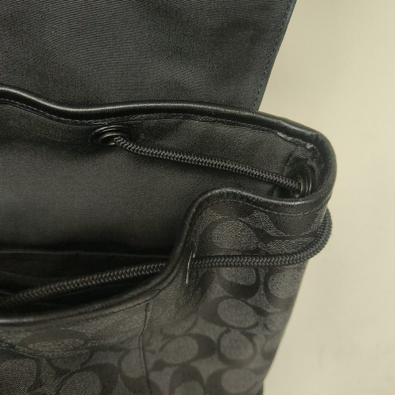 來囉‼️來囉‼️雙11優惠上車囉🚒超狂降價只到11/11🎁㊣✨COACH✨蔻馳 黑色 老花 皮革 掀蓋 抽繩 後背包/二手包/二手精品🌳二手樹屋🌳-41