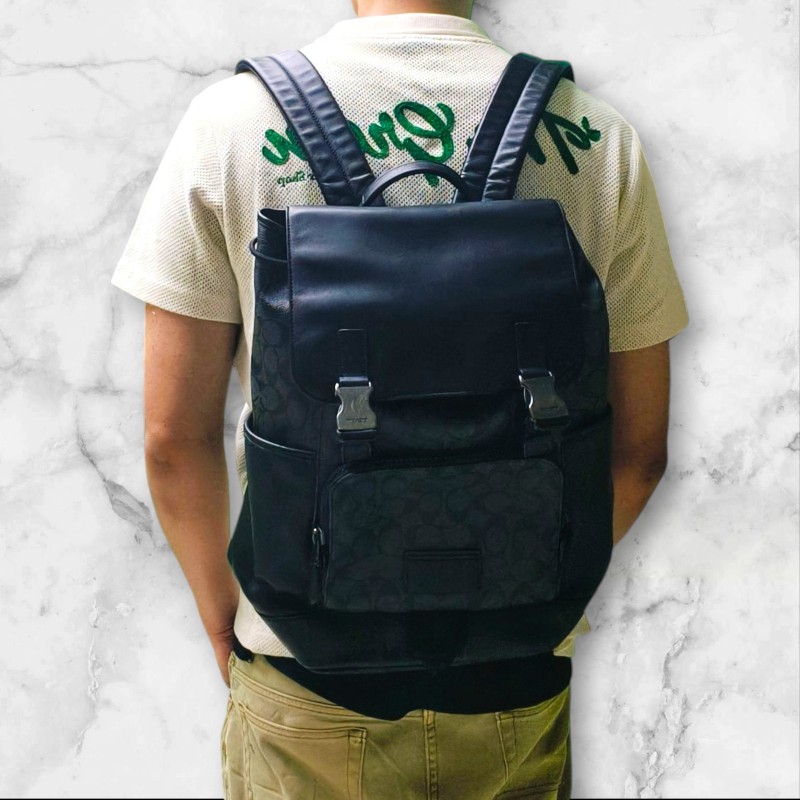 來囉‼️來囉‼️雙11優惠上車囉🚒超狂降價只到11/11🎁㊣✨COACH✨蔻馳 黑色 老花 皮革 掀蓋 抽繩 後背包/二手包/二手精品🌳二手樹屋🌳-51