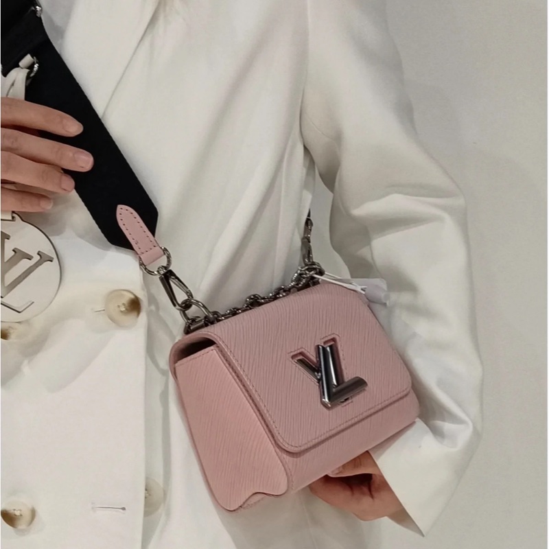 Louis Vuitton twist 粉色銀扣水波紋 全套配件 扣子有膜-1
