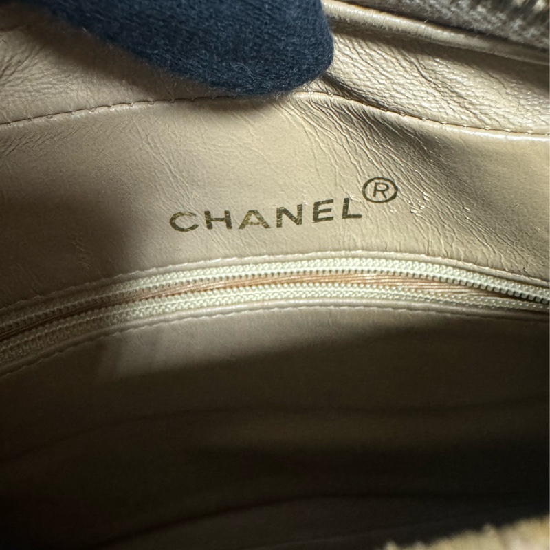 正品 稀有Chanel vintage 雕花logo金球荔枝皮方包-18