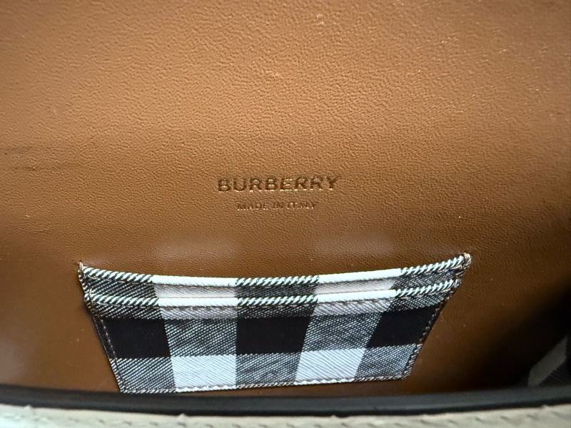 Burberry-4