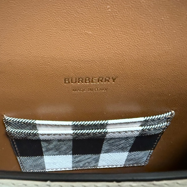 Burberry-8