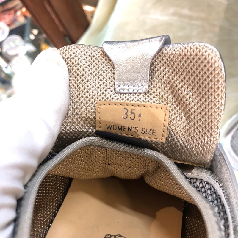 TOD’S sneaker‘s Size ard: 35-7