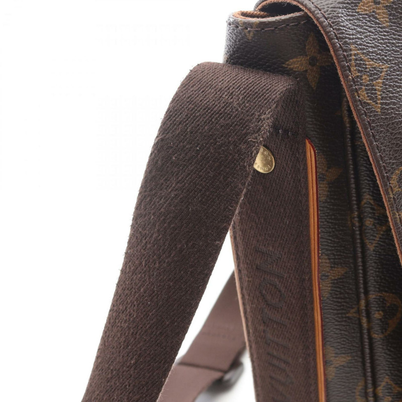 Louis Vuitton Messenger Bobble MM 塗層帆布字母設計單肩包,棕色,M97038-5